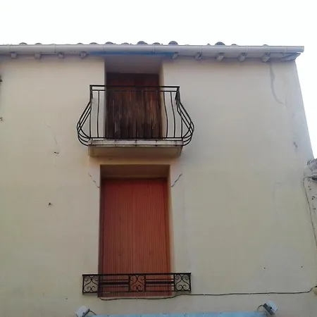House With 2 Bedrooms In With Wonderful City View And Balcony 900 M From The Beach